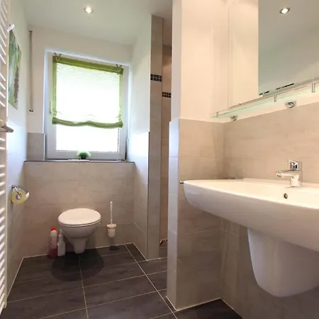 Haus Heckenrose Whg 5 Eg *