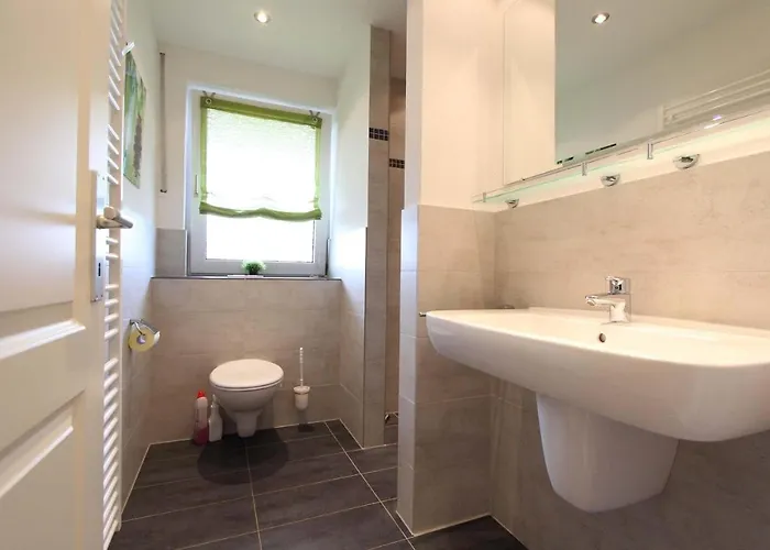 Haus Heckenrose Whg 5 Eg *